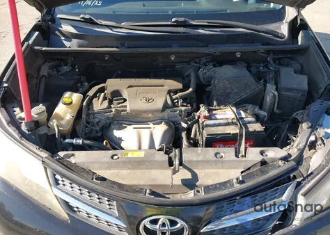 2013 Toyota Rav4 Limited z USA, uszkodzony, nr VIN 2T3YFREV8DW044923